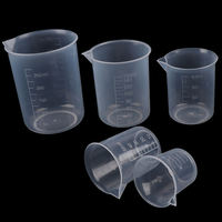 Approvisionnement d'usine laboratoire de haute qualité 50ml 500ml bécher de mesure en plastique avec bec doseur tasse