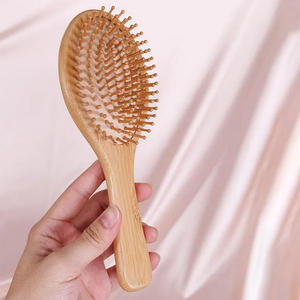 カスタムロゴカラーデザイン ファッション快適竹製ハンドルヘアコームブラシ マッサージ ホームサロン用 - Product Image 2