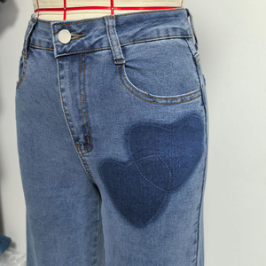 <span class=keywords><strong>Jean</strong></span> tendance Channel <span class=keywords><strong>pour</strong></span> femmes de grande taille, pantalon en denim à jambe droite taille haute avec motif cœur, collection Saint-Valentin 2026 - Product Image 6