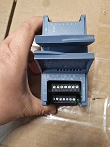 6ES72324HD320XB0 6ES7232-4HD32-0XB0 S7-1200 SM 1232 โมดูลเอาต์พุตแบบอะนาล็อก 4AO PLC - Product Image 2