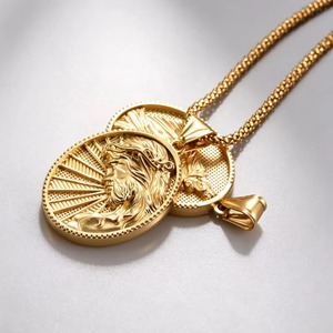 Pendentifs médaillons religieux vintage en acier inoxydable plaqué or 18 carats avec relief 3D, amulette de foi, bijoux cadeau - Product Image 2