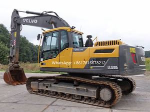 Excavatrice sur chenilles Volvo EC220D d'occasion, origine Suède, moteur haute efficacité, garantie 1 an, en vente - Product Image 4