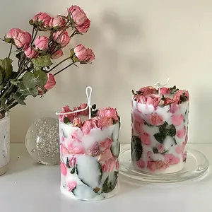 Huaming Valentine's Day Romantic Rose Wedding Candle Gift Sets Handmade Real Dry Flower Pillar Scented Candles Luxury For Girls