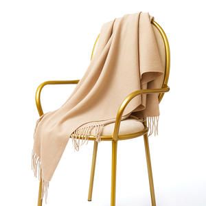 Bufanda de invierno Color puro lana de cordero Pashmina bufanda clásica sólida mujer Merino lana borla fabricantes Pashmina chal - Product Image 5