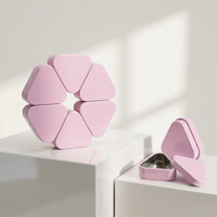 Boîte en métal triangulaire rose miniature en gros, conteneur vide pour baume à lèvres, savon à sourcils, parfum solide, cire, emballage cosmétique