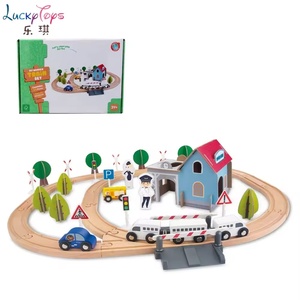 Happy Earth - Ensemble de <span class=keywords><strong>rails</strong></span> de train en bois pour tout-petits, jouets éducatifs de construction, voitures de slot, course d'aventure, apprentissage précoce créatif, 65 pièces - Product Image 5