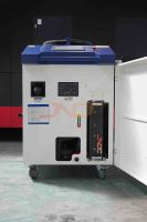 Machine de nettoyage au laser à onde continue 6000W, décapant industriel pour la rouille et la peinture, largeur de nettoyage maximale de 620 mm, câble de 25 m