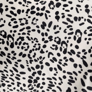 Cuero de vaca natural con estampado de lunares dalmáticos de lujo para la parte superior de zapatos, bolsos y prendas de vestir - Product Image 5