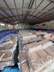 Caoutchouc naturel standard du Vietnam SVR10, poudre de caoutchouc de haute qualité pour la fabrication de pneus, les bandes transporteuses, résistance aux UV/aux intempéries - Product Image 2