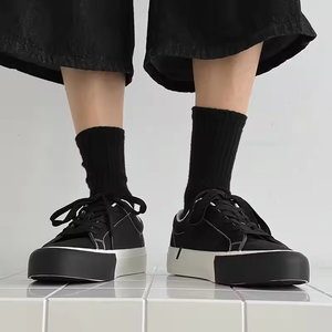 Zapatillas de Moda 2025 para Hombre, Color Marrón PU, Estilo Plano para Adolescentes, Niños y Niñas, Zapatillas Casuales de Lona de Alta Calidad para Mujer - Product Image 4