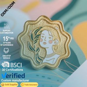 Badge <span class=keywords><strong>de</strong></span> revers en métal personnalisé sur le thème <span class=keywords><strong>de</strong></span> l'anime, en alliage <span class=keywords><strong>de</strong></span> zinc, émail souple, illustration Kawaii, personnalisable - Product Image 1