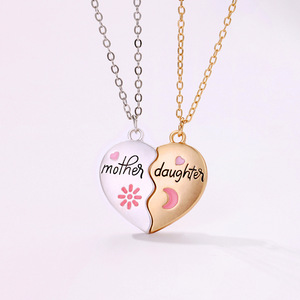 Collar <span class=keywords><strong>de</strong></span> corazón magnético <span class=keywords><strong>de</strong></span> moda madre hija amor para siempre colgante hebra moda budismo inspirado en forma <span class=keywords><strong>de</strong></span> <span class=keywords><strong>luna</strong></span> para <span class=keywords><strong>la</strong></span> madre - Product Image 1