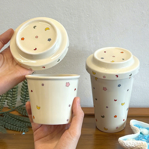Taza con tapa de cerámica New Star Moon, estilo de diseño moderno, taza de té de la leche de aspecto alto personalizada fresca, taza de café para ocasiones de fiesta - Product Image 1