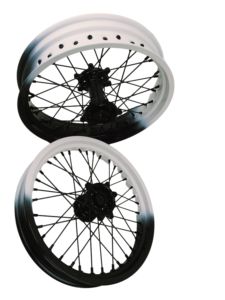 Nouveau Style Gradient Fit EXC YZF <span class=keywords><strong>Fantic</strong></span> 16/17 Jeu de roues Blanc et Noir Jantes épissées bicolores Super <span class=keywords><strong>Moto</strong></span> Roues - Product Image 2