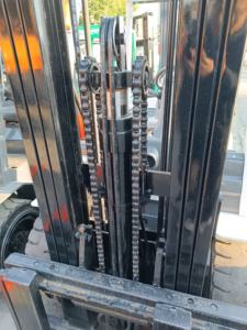 Montacargas Contrabalanceado Diésel Usado TCM FD30T4 de 3 Toneladas con Tres Maestros en SHANGHAI en Venta - Product Image 2