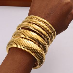 Pulsera de acero inoxidable para hombre, lista para enviar, estructura de cúpula, brazalete, regalo navideño para mujer, sin níquel. - Product Image 1