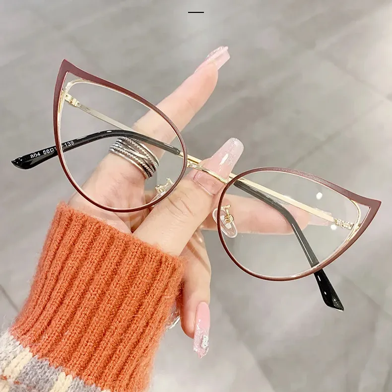 2024 Retro mắt kính khung phụ nữ Cat Eye Eyewear kim loại khung máy tính Màu Xanh chặn ánh sáng kính kính theo toa