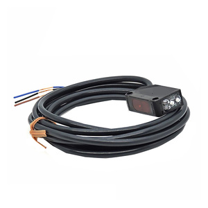 โฟโตอิเล็กทริคเซนเซอร์ขนาดกะทัดรัด E3ZG-LS61-LO E3ZG-LS81-LO ชนิดตั้งค่าระยะได้ แบบเอาต์พุต NPN สำหรับระบบอัตโนมัติทางอุตสาหกรรม - Product Image 2
