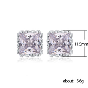 Orecchini a Perno Quadrati, Gioielli Geometrici per Orecchie |   Accessori per Orecchie in Stile Minimalista - Product Image 4