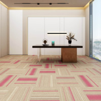 Dalles de moquette carrées de luxe pour bureaux et espaces commerciaux, à boucles, modernes, lavables, en PP épais, antidérapantes, rayées, insonorisantes, pour la maison