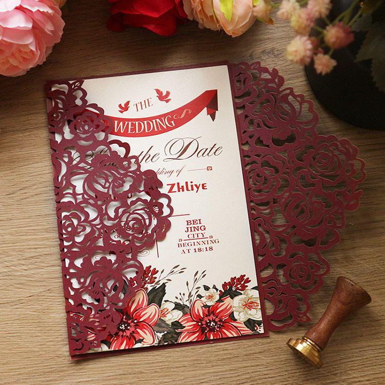 สีน้ำตาลแดง