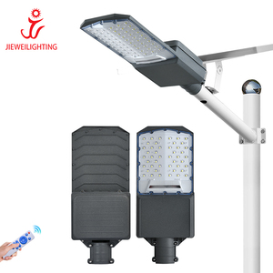 JIEWEI lampadaire solaire intelligent Ip65 extérieur en aluminium moulé sous pression 100W 200W 300W 400W 600W lampadaire solaire LED - Product Image 5