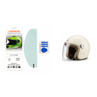 Réduisez la condensation lors de changements de température avec un film universel anti-buée pour casque, imperméable, courbé et auto-adhésif
