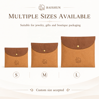 Pochette élégante bicolore en similicuir suédé avec logo personnalisé, bouton pression doré, anti-rayures, douce, OEM, couleur chocolat.