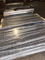 Table de soudage flexible 3D avec grille de trous D16 D28 et dispositifs de positionnement complets pour la production de soudures d'équipements sanitaires