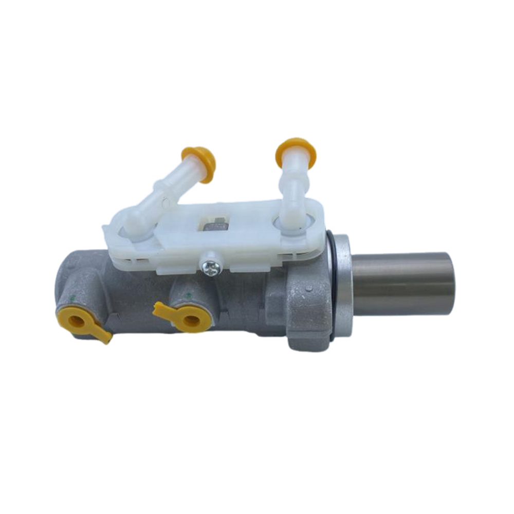 とらじ China Top Quality BRAKE MASTER CYLINDER ASSY 8-98201096-4