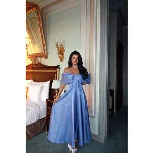 Vestido de Noche de Gala Mavi Midias de Ganchillo con Lentejuelas y Abertura Alta para Eventos Formales - Product Image 4