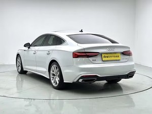 <span class=keywords><strong>Audi</strong></span> <span class=keywords><strong>A5</strong></span> 40 <span class=keywords><strong>TFSI</strong></span> Edizione Elegante 2020 Usata Cambio Automatico Guida a Sinistra Motore Turbo Sedili in Pelle Telecamera Posteriore Scuro Cerchi R18 - Product Image 4