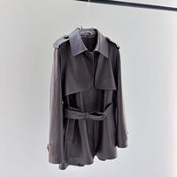 Manteau long en cuir de mouton premium pour femme, ceinturé, simple boutonnage, imperméable et doux, idéal pour la ville et la conduite.