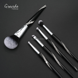 Juego <span class=keywords><strong>de</strong></span> Brochas <span class=keywords><strong>de</strong></span> <span class=keywords><strong>Maquillaje</strong></span> Profesionales Tipo S con Diamantes, 5 Brochas + 2 Esponjas para Polvo, Mango <span class=keywords><strong>de</strong></span> Madera, Ideal para Viajes, Personalización <span class=keywords><strong>de</strong></span> Fábrica - Product Image 5
