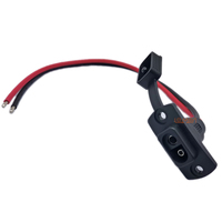 مقبس SAE مقاوم للعوامل الجوية مع غطاء واقي وكابل توصيل SAE 12AWG لتوصيل الطاقة للألواح الشمسية