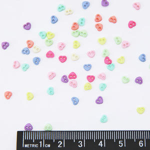 כפתורי לב שטוחים מיני 4 מ\\\"מ בצבעי ממתקים מתוקים, בצורת לב, עשויים שרף, לתפירה, סיטונאי, עשה זאת בעצמך - Product Image 6