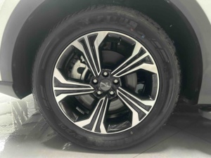 Auto Usado 2023 JETOUR X70 1.5T DCT Edición Lu Guan SUV de 7 Plazas - Product Image 3