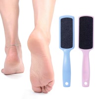 Râpe à pédicure professionnelle Comfort Grip, outil de soin des pieds, éliminateur de cuticules robuste pour peaux sèches, rugueuses et talons abîmés