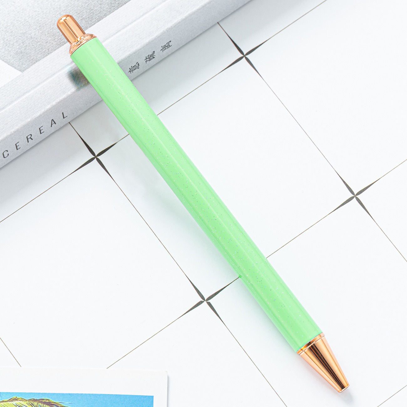 Peinture en aérosol verte