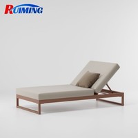 Chaise longue moderne simple ou double pour hôtel et complexe hôtelier avec coussin, résistante aux UV, structure en aluminium durable, mobilier de piscine