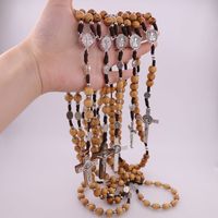 En gros fait à la main ligne codage chapelet chrétien rétro perles en bois chapelet catholique croix bijoux collier