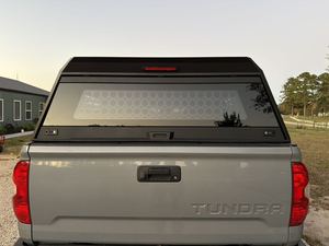 Cubierta de Caja de Camioneta Impermeable <span class=keywords><strong>4X4</strong></span> Personalizada de Fábrica, Cubierta Rígida de Aleación de Aluminio para Camioneta, Toldo para Camioneta, Cubierta para Camioneta <span class=keywords><strong>Toyota</strong></span> <span class=keywords><strong>Tundra</strong></span> 2020 - Product Image 3
