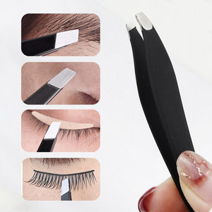 Pince à épiler inclinée à pointe plate en acier inoxydable noir, outil de modelage des sourcils pour salon de beauté et usage personnel - Product Image 2