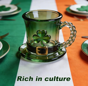 Chope en verre pour la Saint-Patrick avec motif de lutin, chope à bière en verre dégradé vert avec trèfle et poignée à nœud celtique, festival irlandais - Product Image 3
