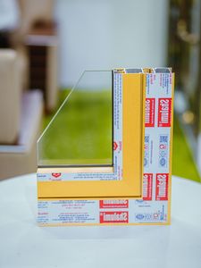 Service de découpe de profilés en aluminium doré de la série Shalumi 6000 pour systèmes de portes et fenêtres modernes Song Hong Aluminium Vietnam - Product Image 6