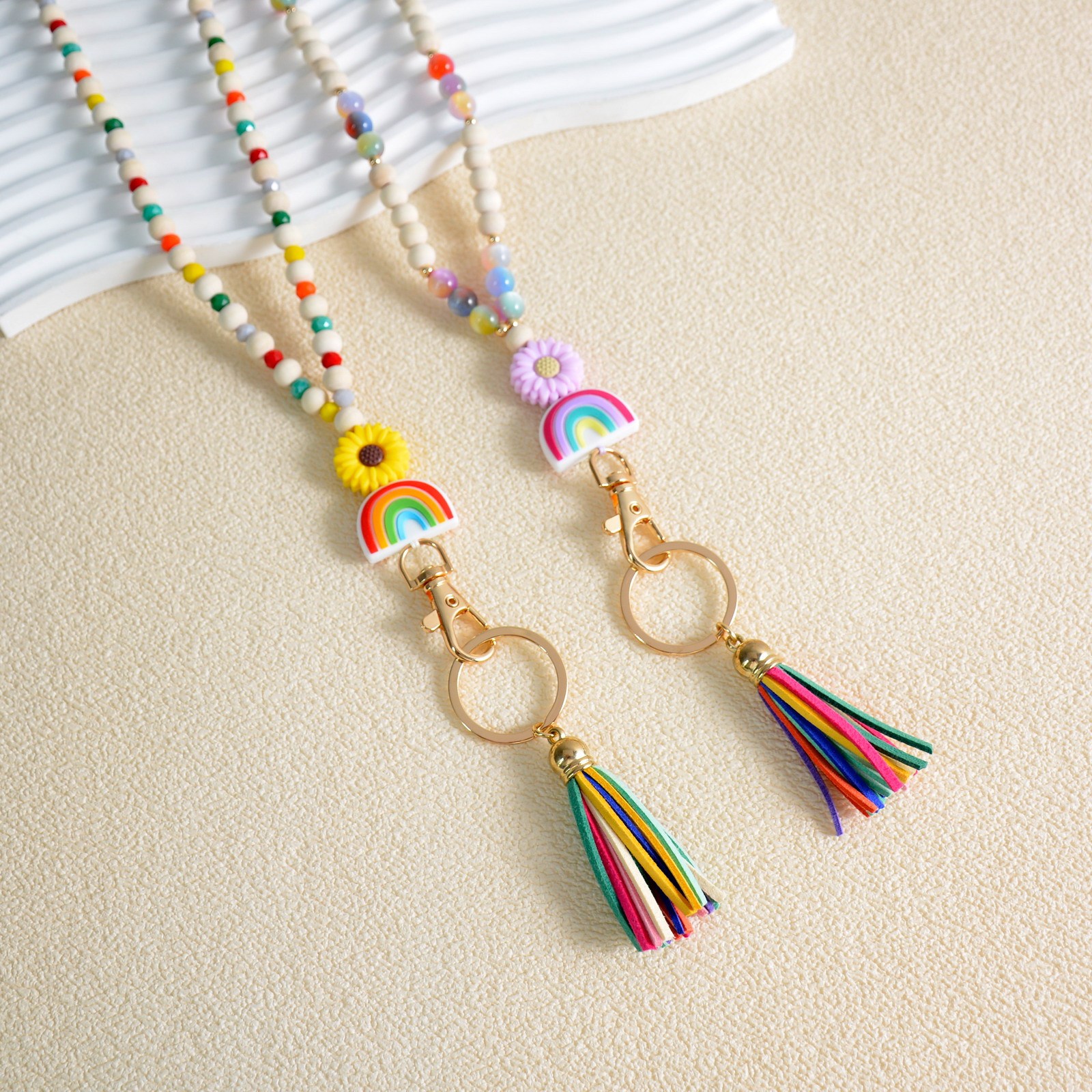 Custom New Fashion Retractable Plastic ID Card Holder Personalized Nature Stone Pearl Lanyard Gift for Nurse Student Image 3