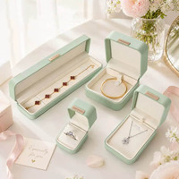 Boîte à bijoux en cuir bordeaux vintage avec logo personnalisé, pour boucles d'oreilles, bagues, bracelets, colliers, bracelets rigides, ensembles de bijoux