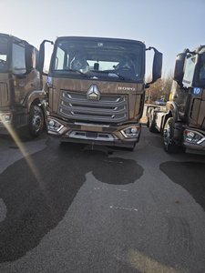 Camion tracteur HOWO NX 460HP d'occasion en <span class=keywords><strong>bon</strong></span> état, prix de gros avec 50% de réduction - Product Image 2