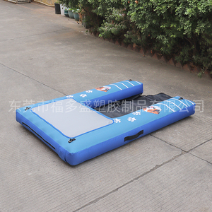 บันไดเป่าลมสำหรับสัตว์เลี้ยงแบบขายส่งที่ปรับแต่งได้ พร้อมแท่นพักผ่อน - ความสนุกทางน้ำสุดยอด ปลอดภัยสำหรับการออกกำลังกายในน้ำสำหรับสัตว์เลี้ยง - Product Image 4