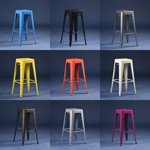 Tabourets de bar à hauteur de comptoir, chaise industrielle en fer <span class=keywords><strong>turquoise</strong></span>, tabourets de bar empilables en métal noir - Product Image 3